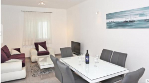  Apartment Barišić  Каштел Камбеловац